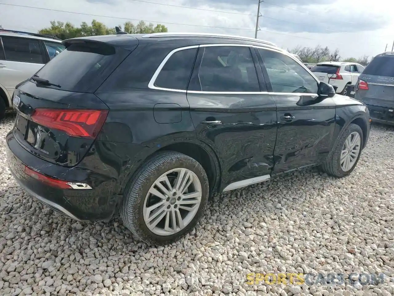 3 Фотография поврежденного автомобиля WA1BNAFY8K2077651 AUDI Q5 2019