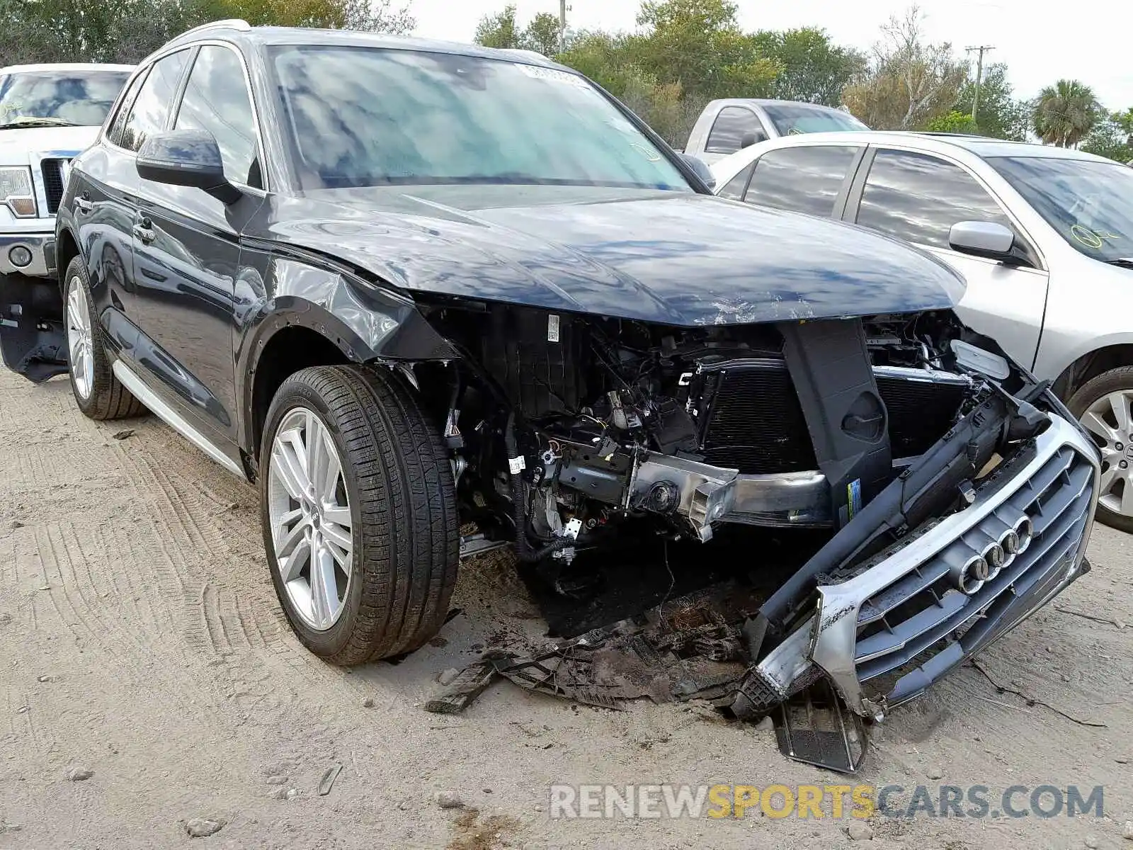 1 Photograph of a damaged car WA1BNAFY8K2100183 AUDI Q5 2019