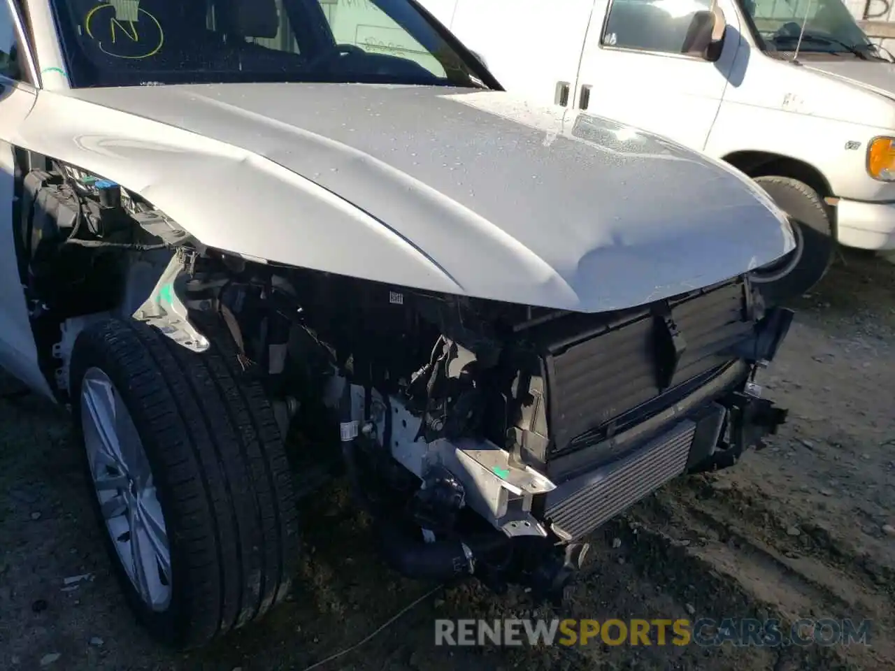 9 Photograph of a damaged car WA1BNAFY8K2104055 AUDI Q5 2019