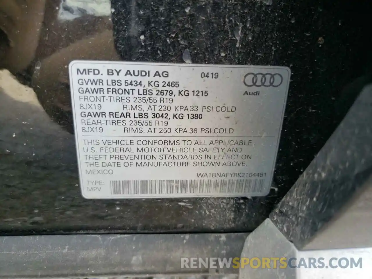 10 Photograph of a damaged car WA1BNAFY8K2104461 AUDI Q5 2019