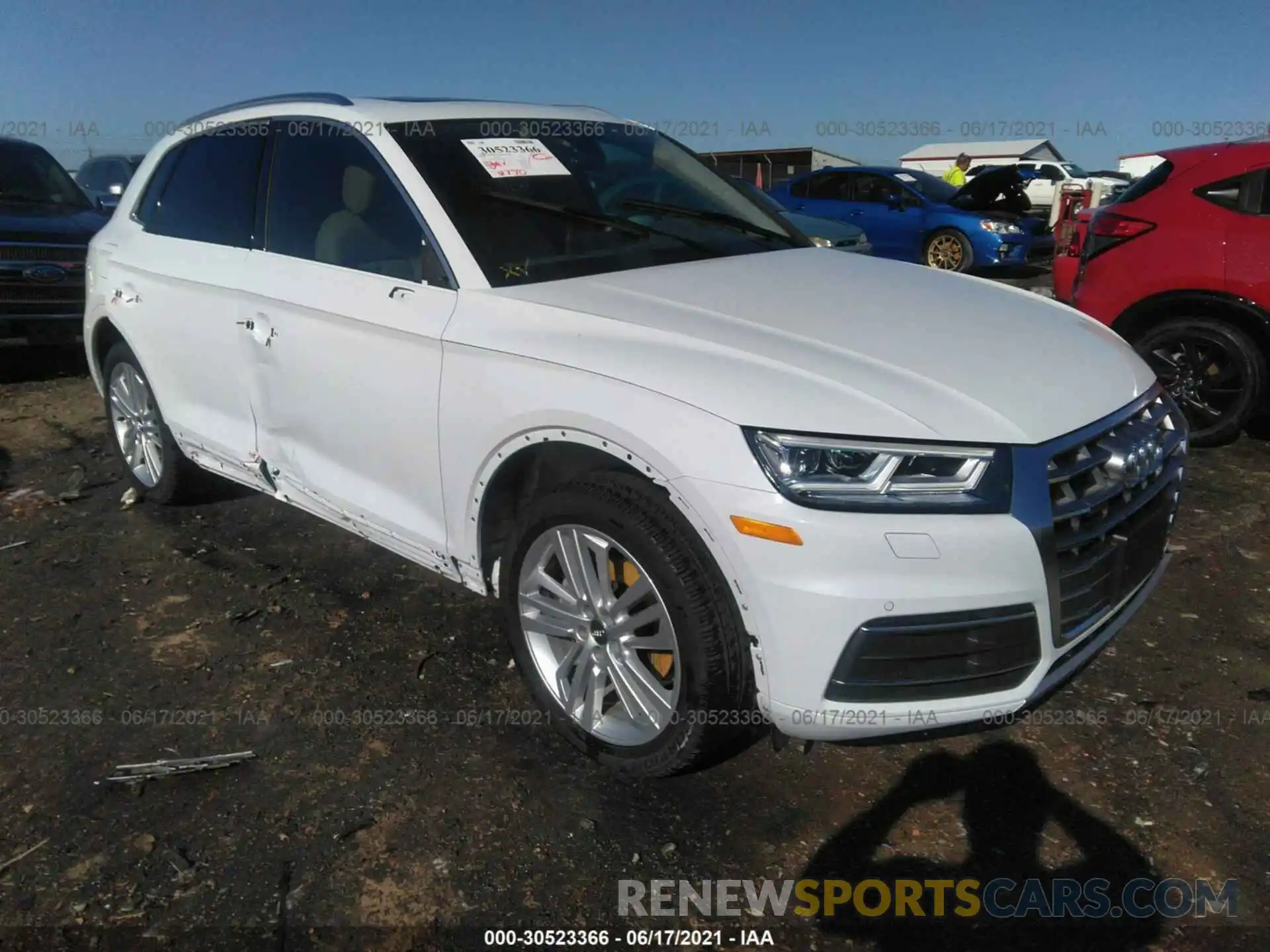 1 Фотография поврежденного автомобиля WA1BNAFY8K2136505 AUDI Q5 2019