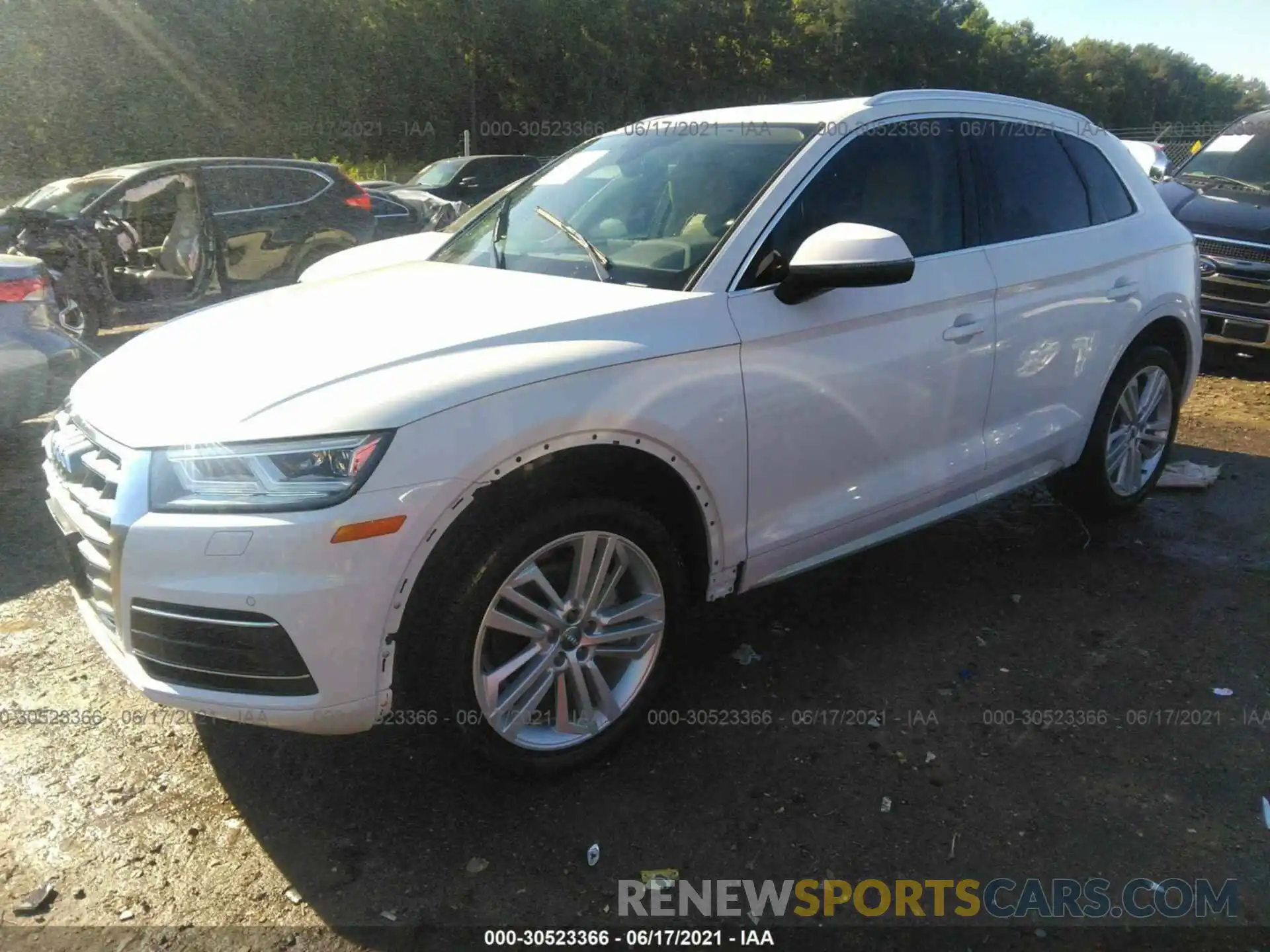 2 Фотография поврежденного автомобиля WA1BNAFY8K2136505 AUDI Q5 2019