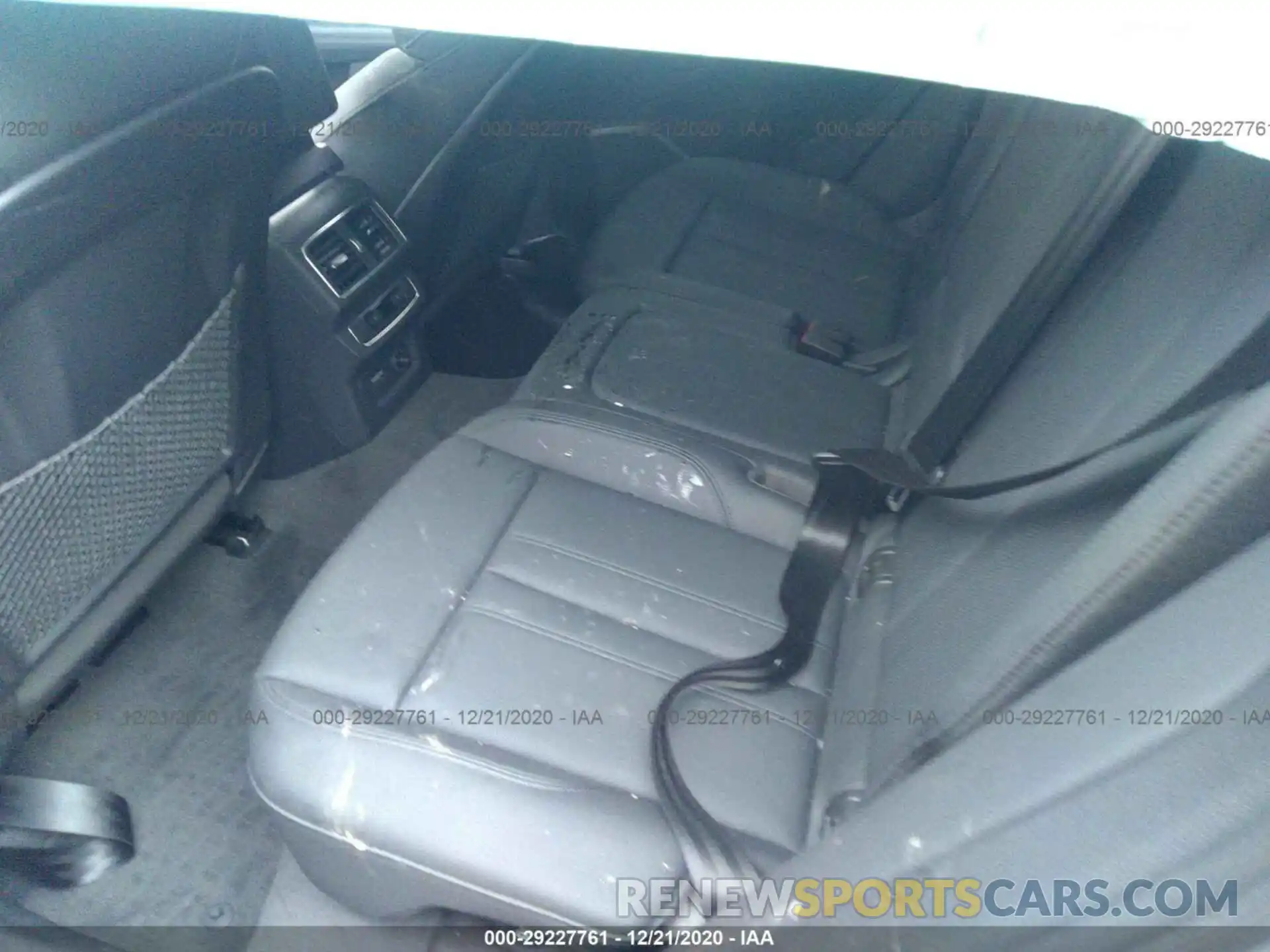 8 Photograph of a damaged car WA1BNAFY9K2022433 AUDI Q5 2019