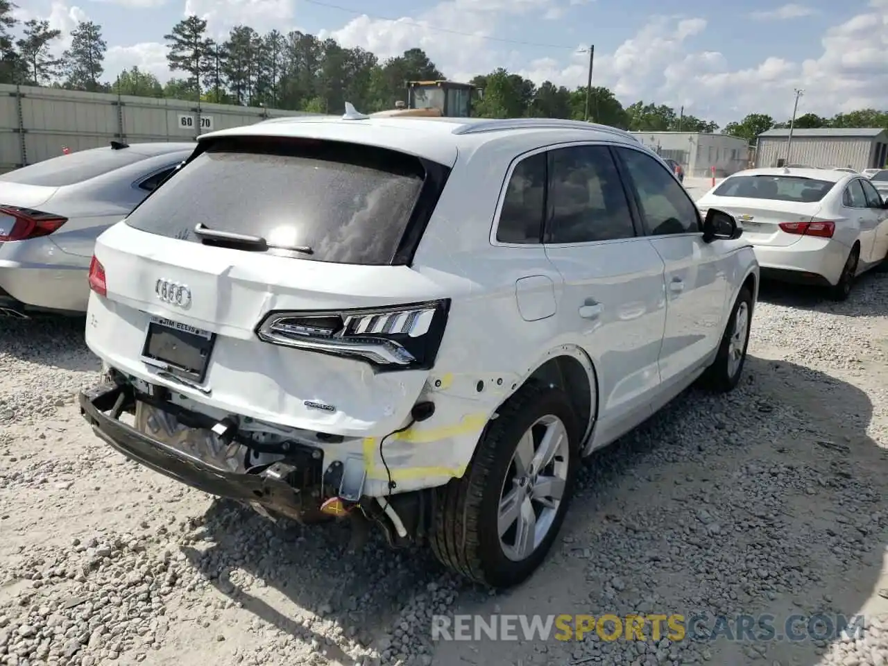 4 Photograph of a damaged car WA1BNAFY9K2026580 AUDI Q5 2019