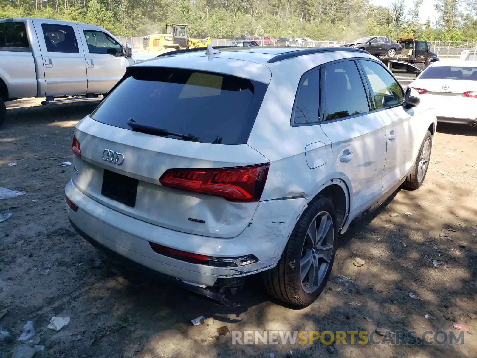 4 Фотография поврежденного автомобиля WA1BNAFY9K2036042 AUDI Q5 2019