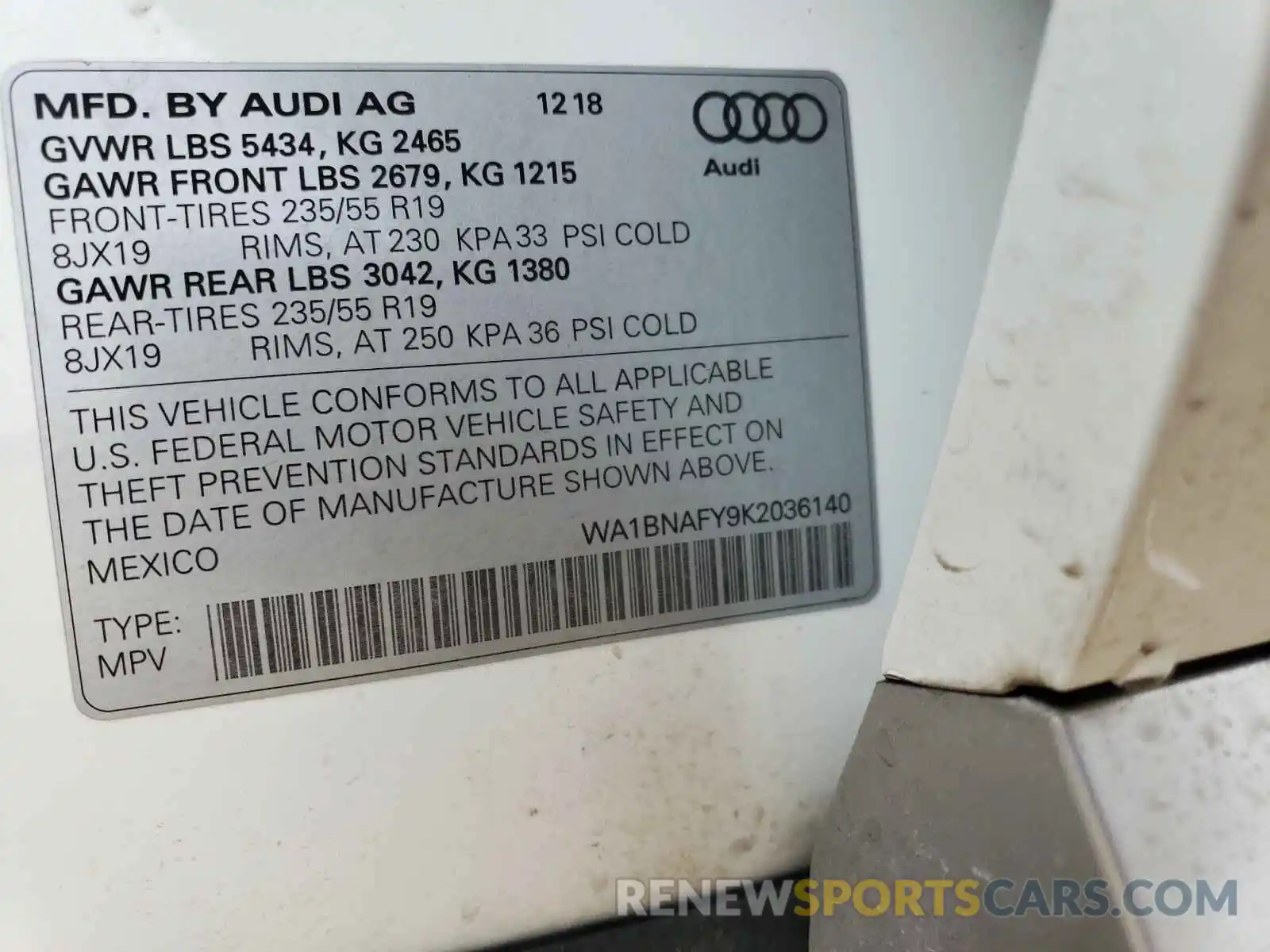 10 Photograph of a damaged car WA1BNAFY9K2036140 AUDI Q5 2019