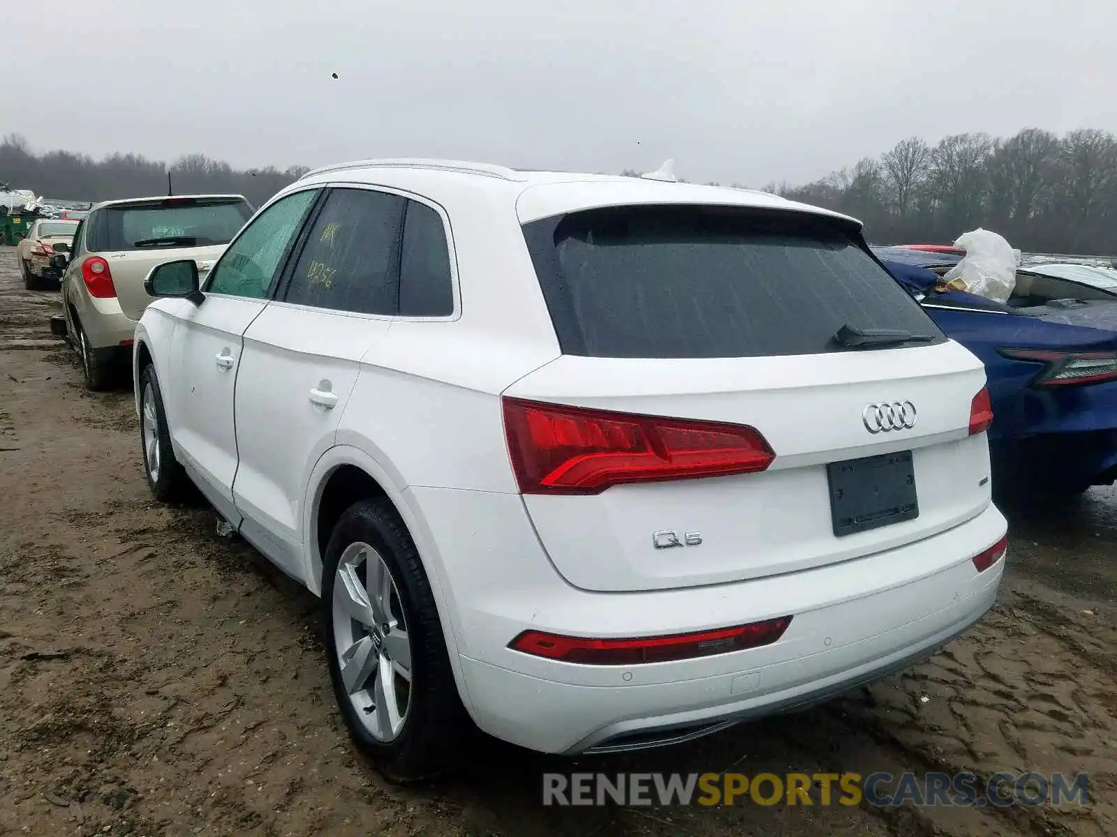 3 Фотография поврежденного автомобиля WA1BNAFY9K2039040 AUDI Q5 2019