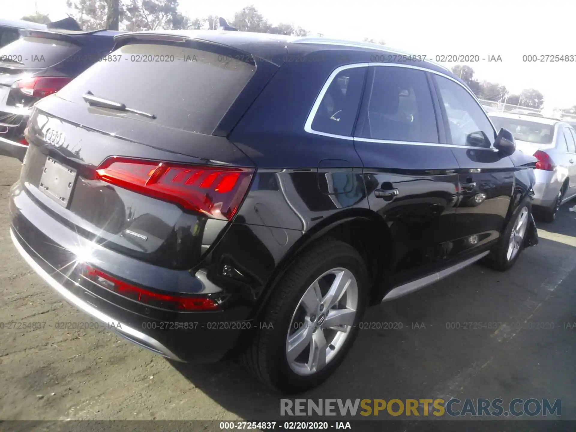 4 Photograph of a damaged car WA1BNAFY9K2041340 AUDI Q5 2019