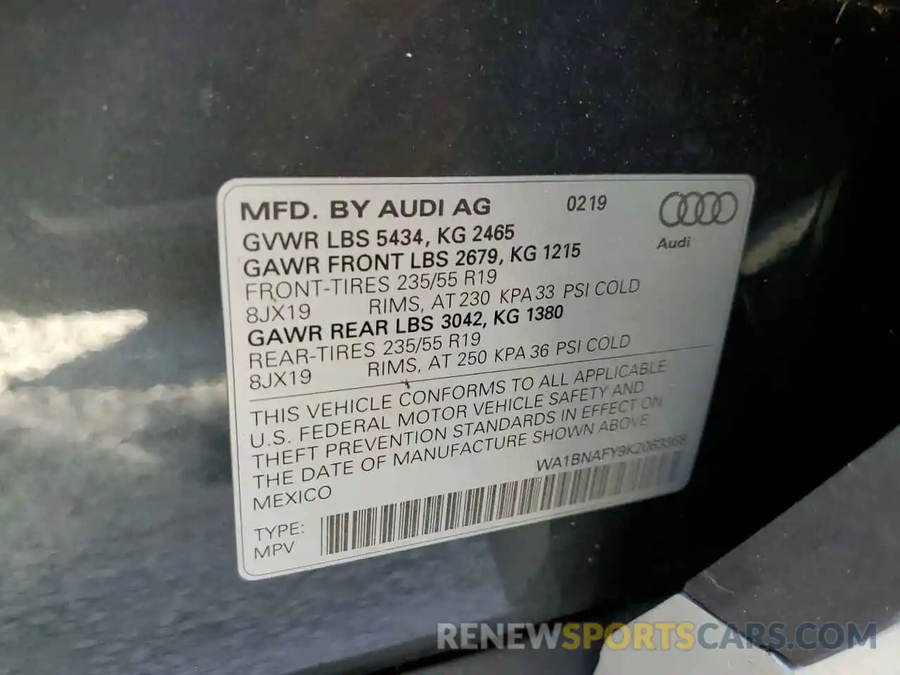 10 Photograph of a damaged car WA1BNAFY9K2063368 AUDI Q5 2019