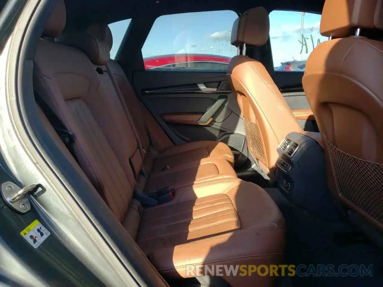 6 Photograph of a damaged car WA1BNAFY9K2063368 AUDI Q5 2019