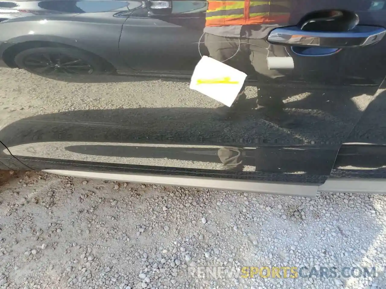 9 Photograph of a damaged car WA1BNAFY9K2063368 AUDI Q5 2019