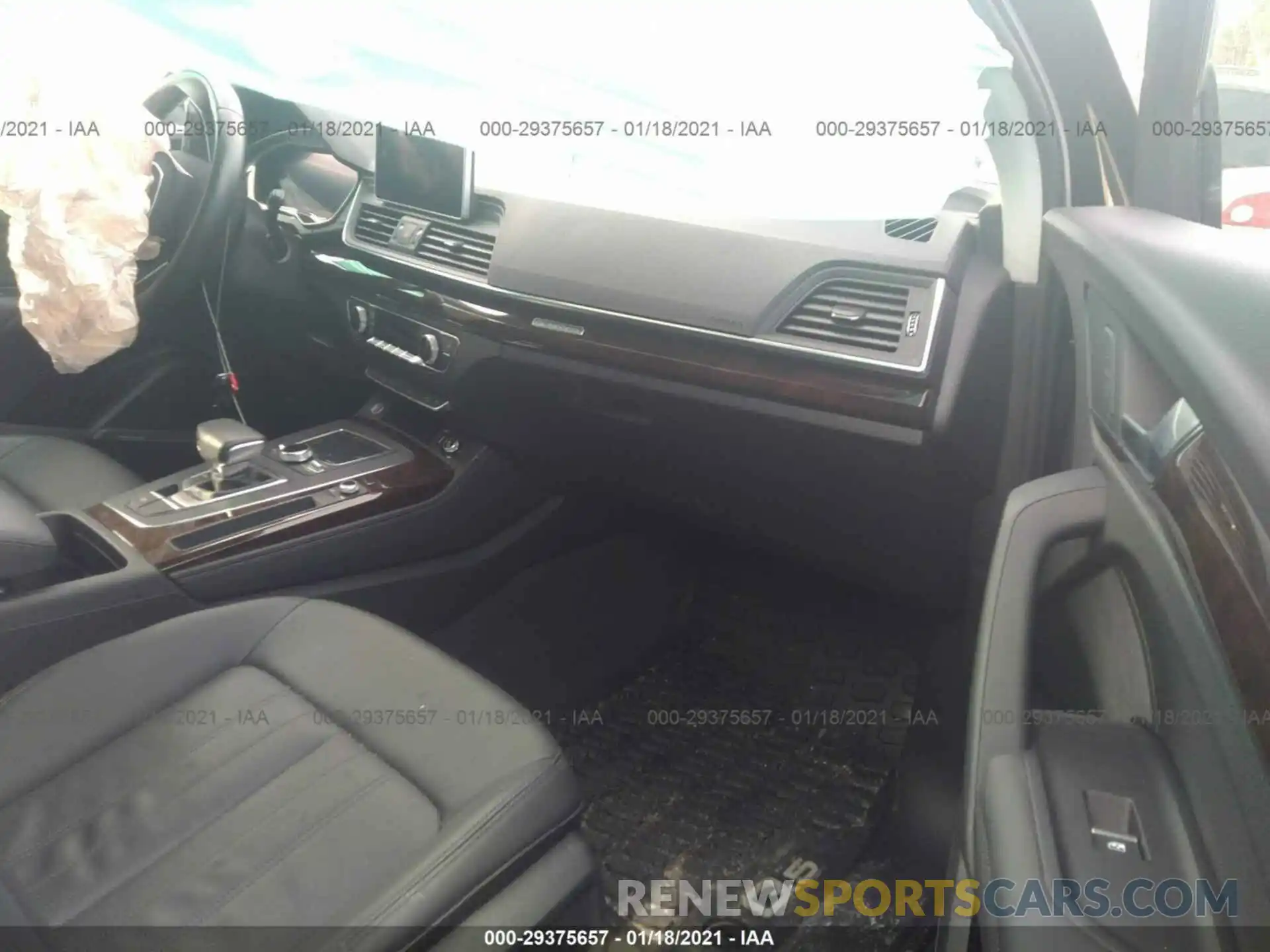 5 Photograph of a damaged car WA1BNAFY9K2069462 AUDI Q5 2019