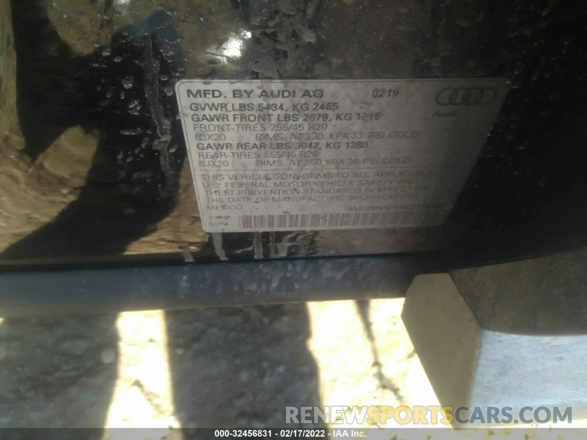 9 Photograph of a damaged car WA1BNAFY9K2074788 AUDI Q5 2019