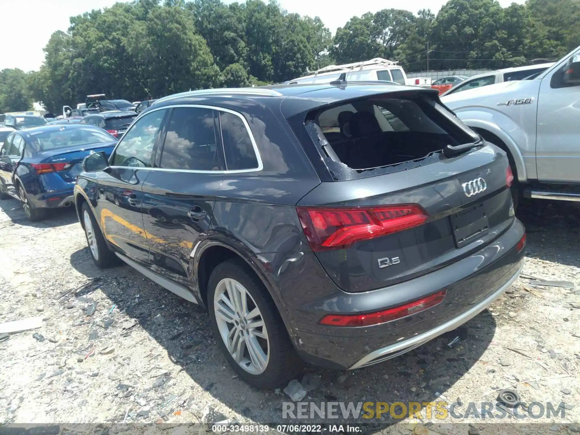 3 Фотография поврежденного автомобиля WA1BNAFY9K2076640 AUDI Q5 2019