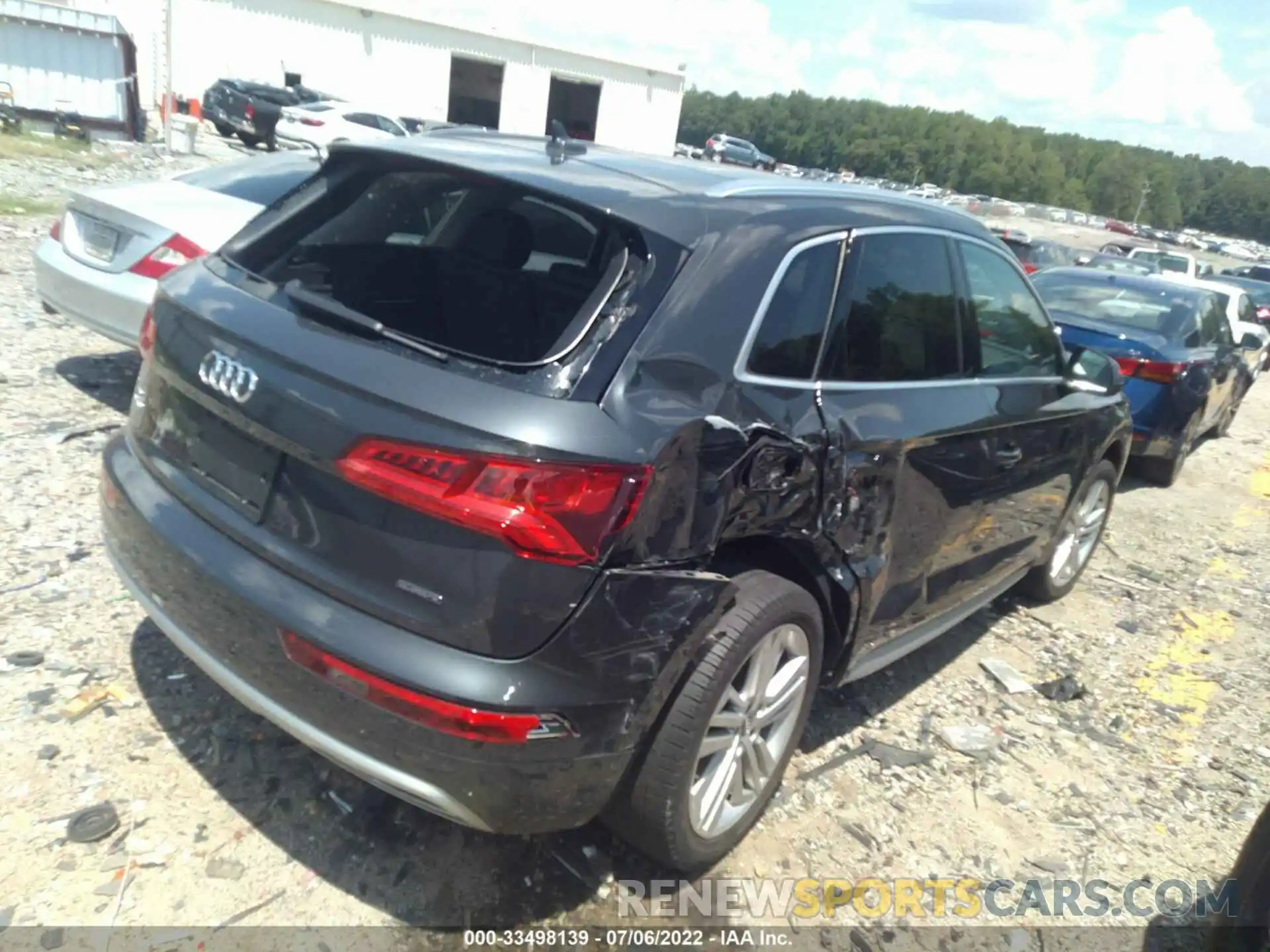 4 Фотография поврежденного автомобиля WA1BNAFY9K2076640 AUDI Q5 2019