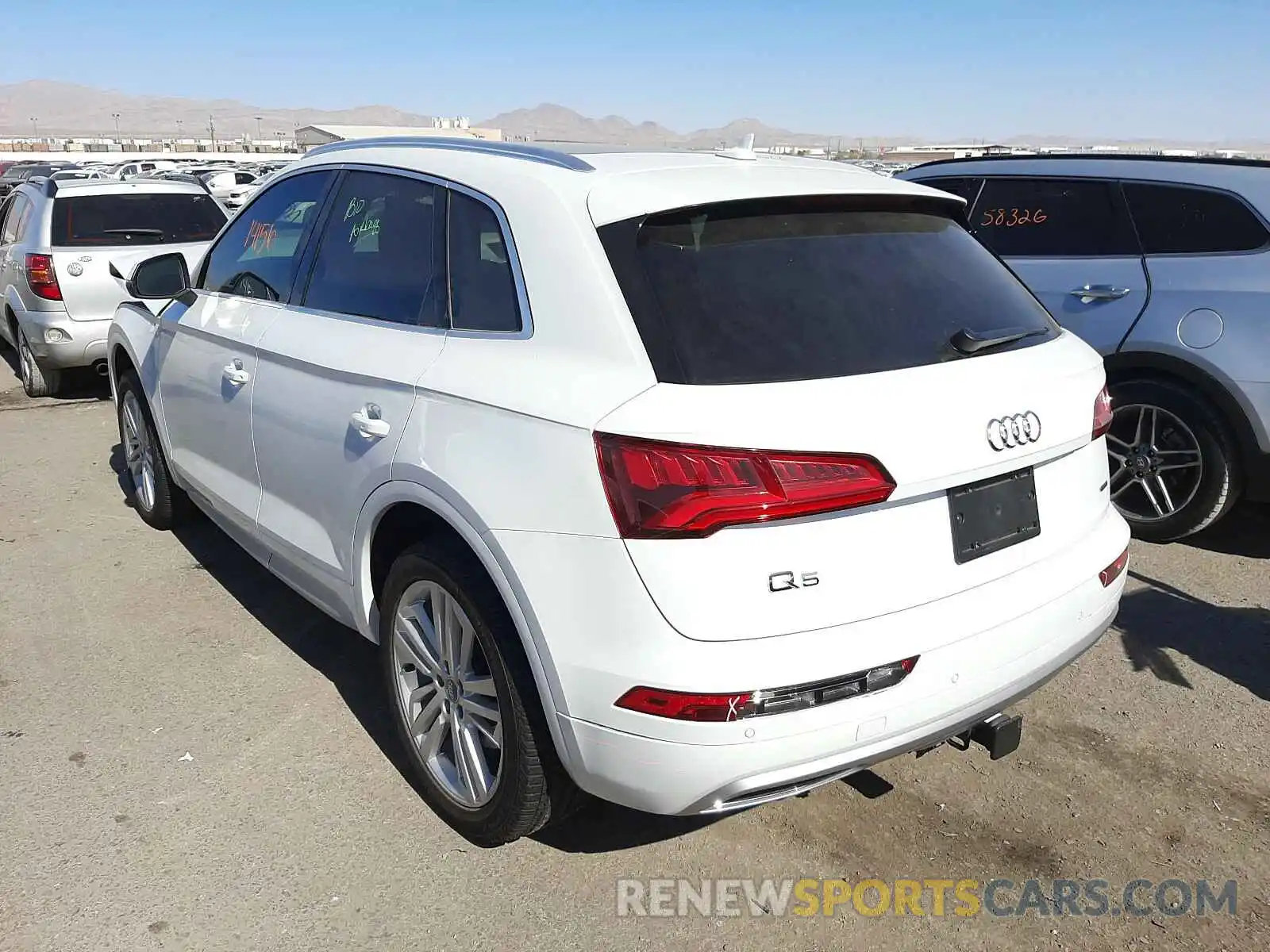 3 Photograph of a damaged car WA1BNAFY9K2111581 AUDI Q5 2019