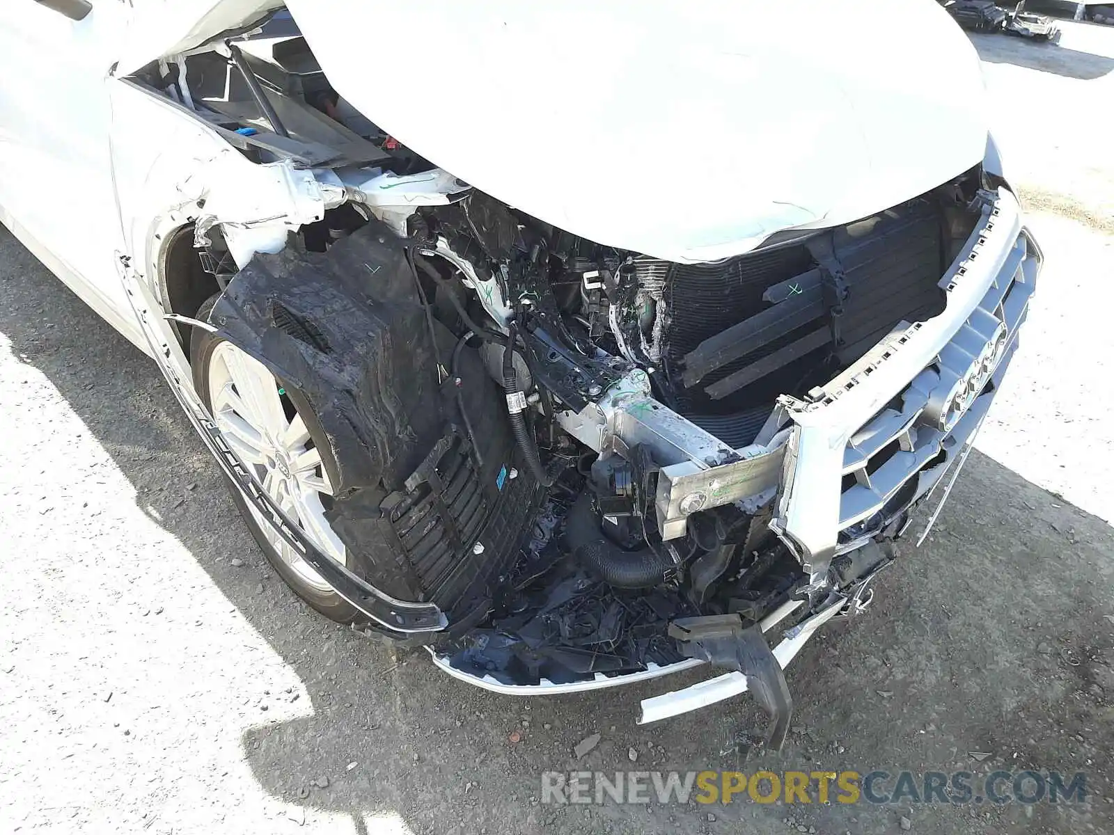 9 Photograph of a damaged car WA1BNAFY9K2111581 AUDI Q5 2019