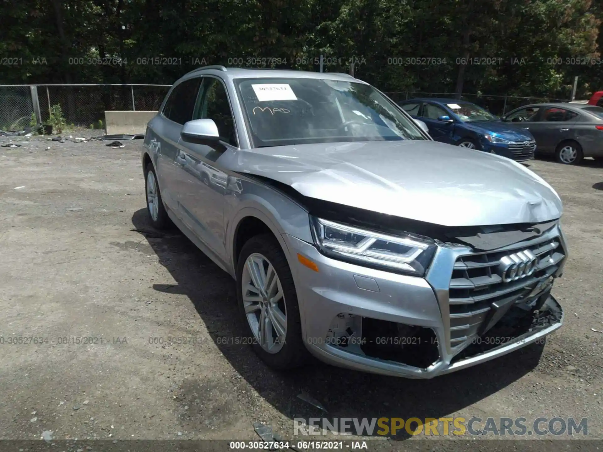 1 Photograph of a damaged car WA1BNAFY9K2114996 AUDI Q5 2019