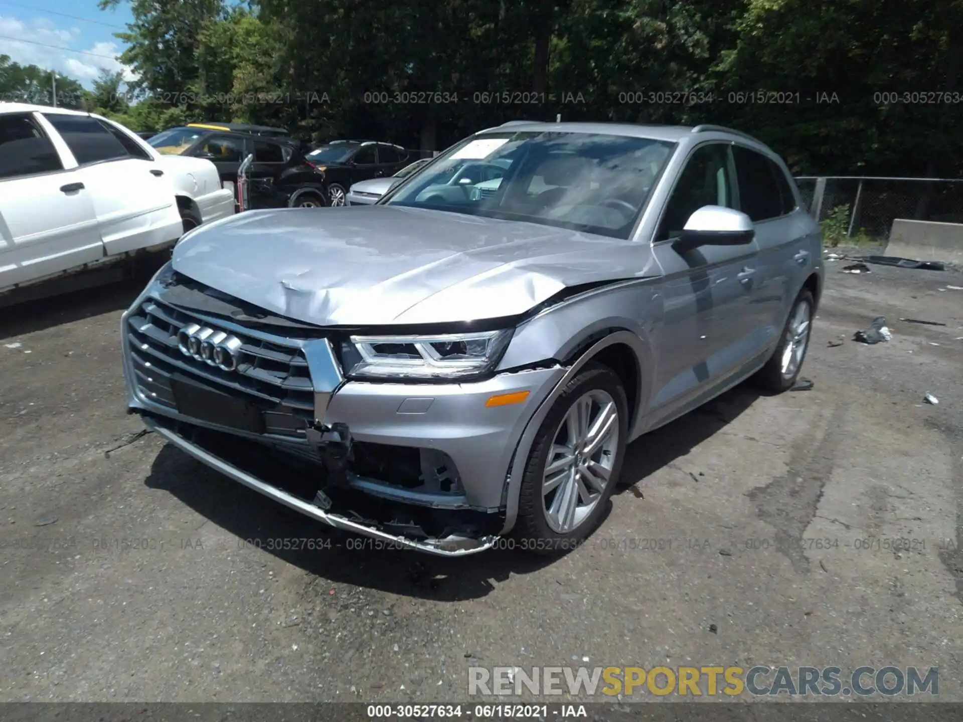 2 Photograph of a damaged car WA1BNAFY9K2114996 AUDI Q5 2019