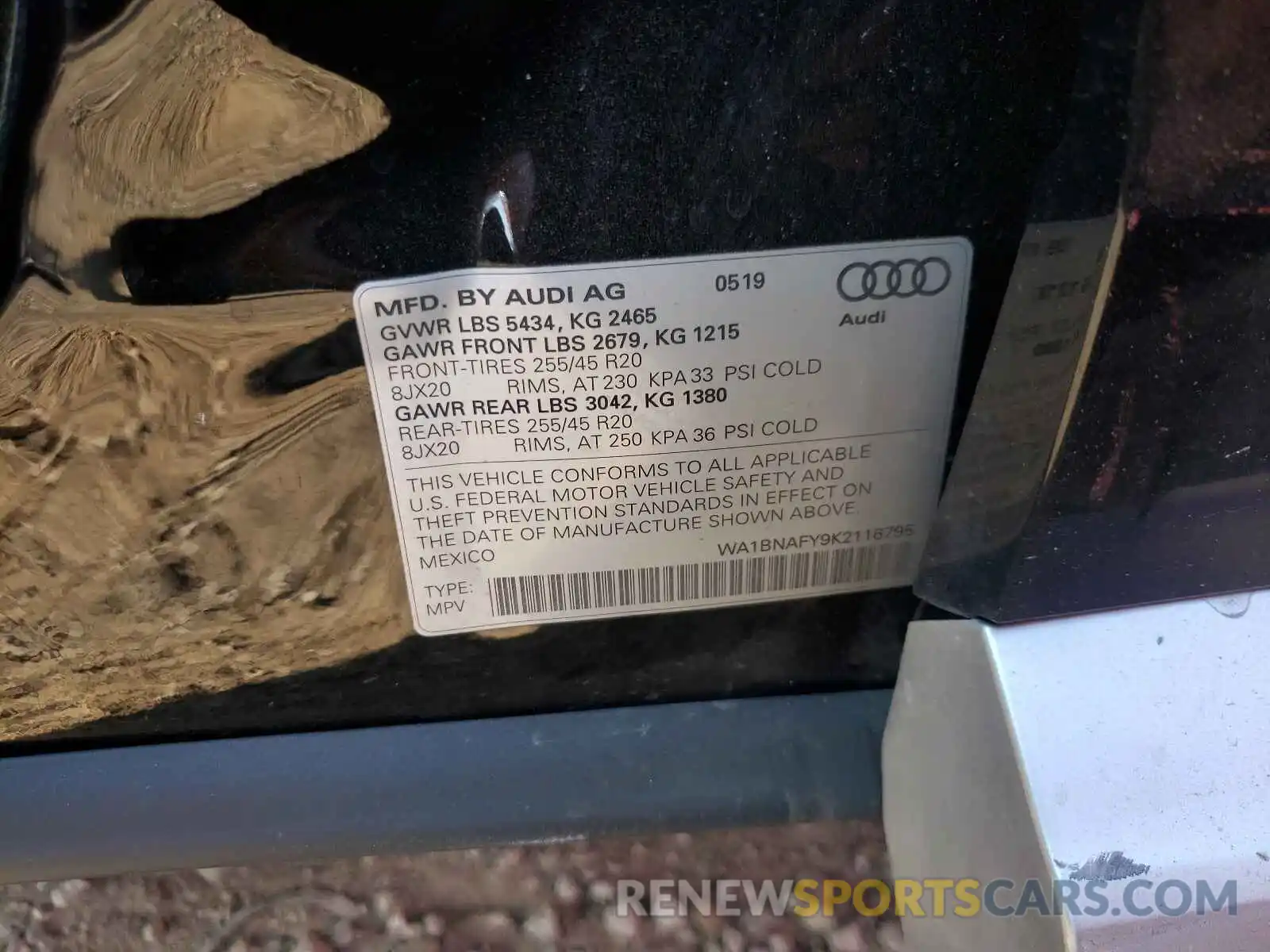 10 Photograph of a damaged car WA1BNAFY9K2116795 AUDI Q5 2019