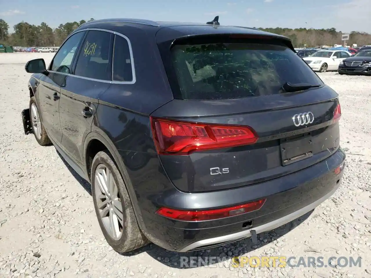 3 Фотография поврежденного автомобиля WA1BNAFY9K2117123 AUDI Q5 2019