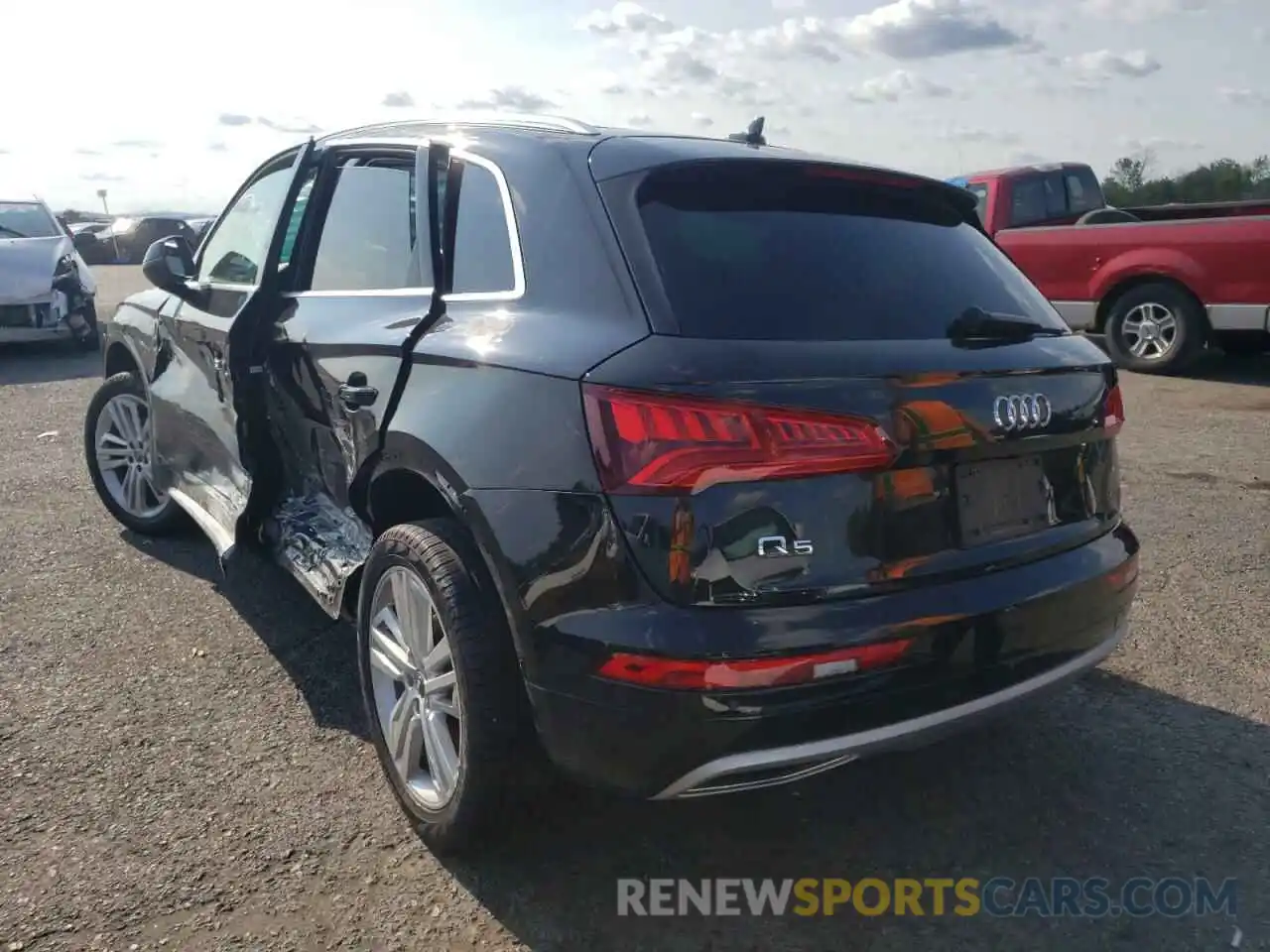 3 Фотография поврежденного автомобиля WA1BNAFY9K2121639 AUDI Q5 2019