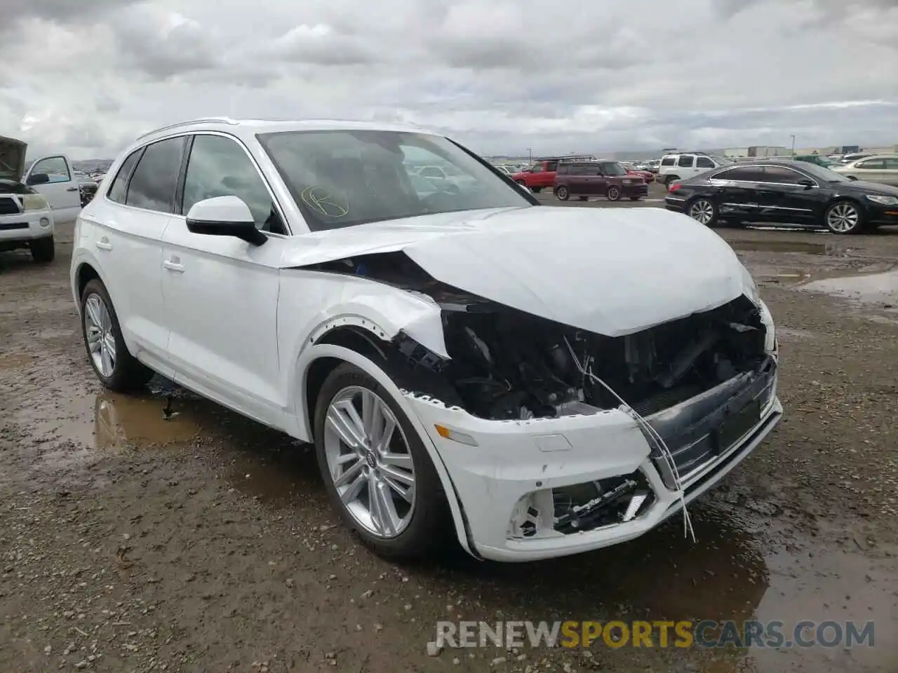 1 Photograph of a damaged car WA1BNAFY9K2123908 AUDI Q5 2019