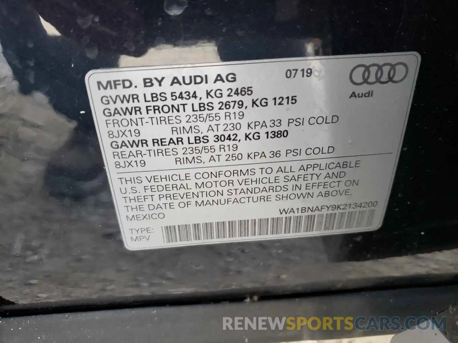 10 Photograph of a damaged car WA1BNAFY9K2134200 AUDI Q5 2019