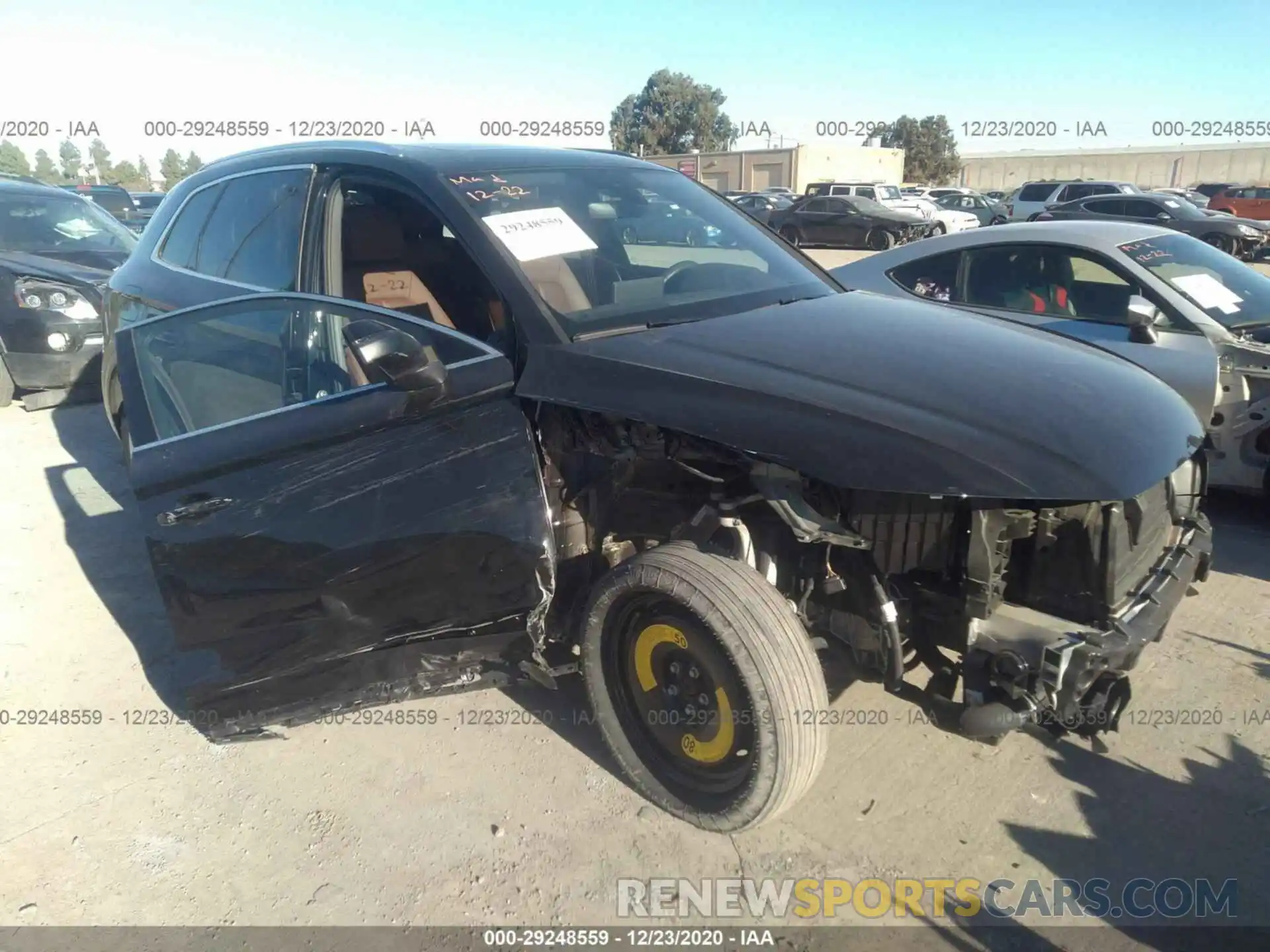 1 Photograph of a damaged car WA1BNAFY9K2134407 AUDI Q5 2019