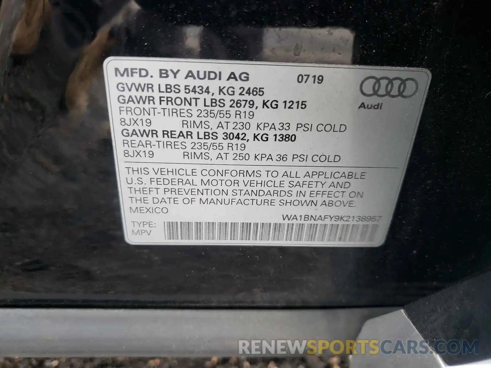 10 Photograph of a damaged car WA1BNAFY9K2138957 AUDI Q5 2019