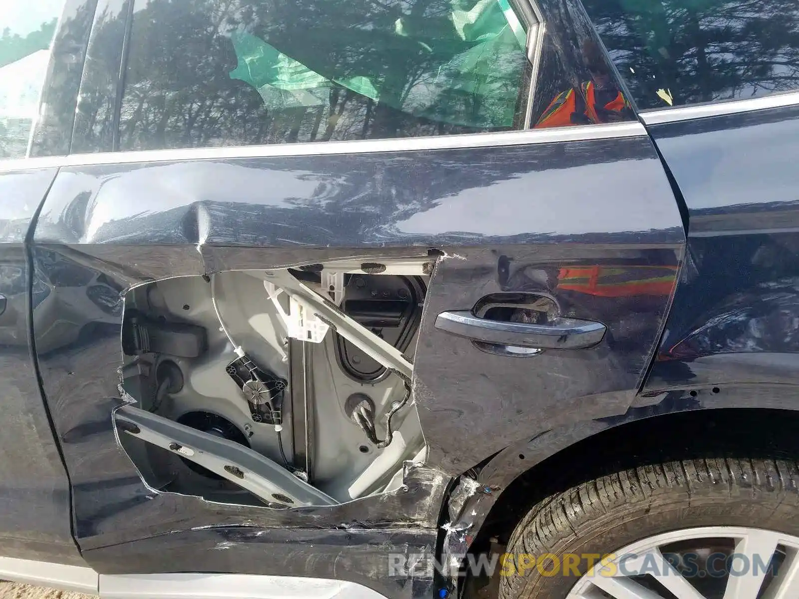 9 Photograph of a damaged car WA1BNAFYXK2029441 AUDI Q5 2019