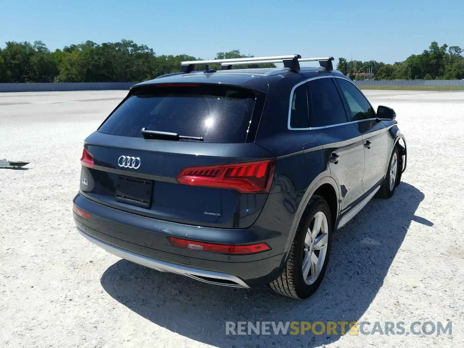 4 Фотография поврежденного автомобиля WA1BNAFYXK2029603 AUDI Q5 2019