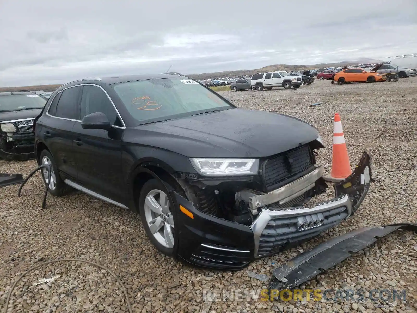 1 Фотография поврежденного автомобиля WA1BNAFYXK2041752 AUDI Q5 2019