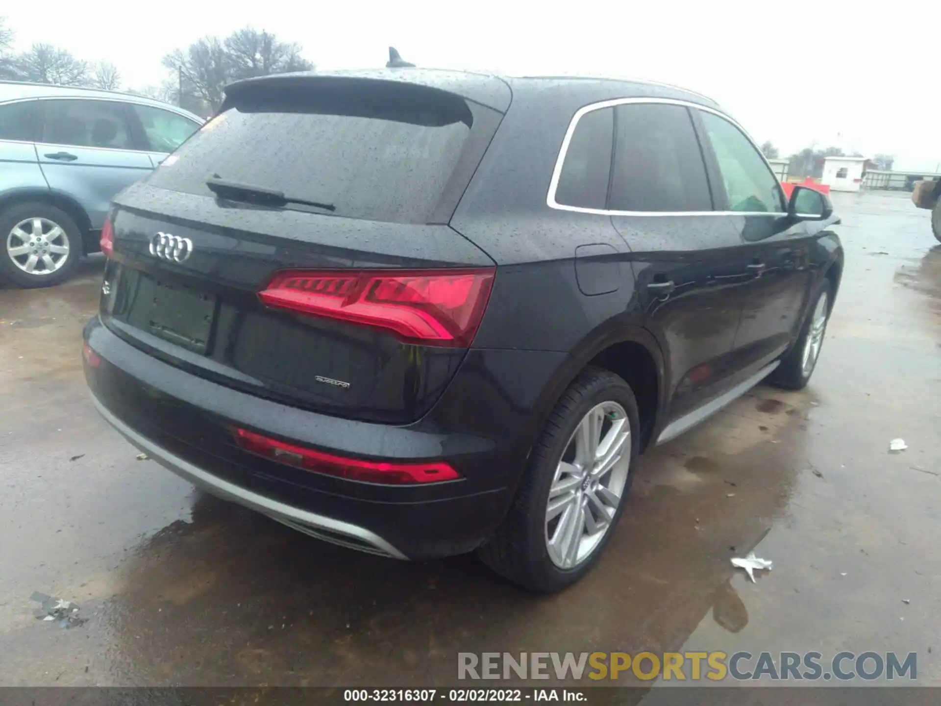 4 Photograph of a damaged car WA1BNAFYXK2058731 AUDI Q5 2019