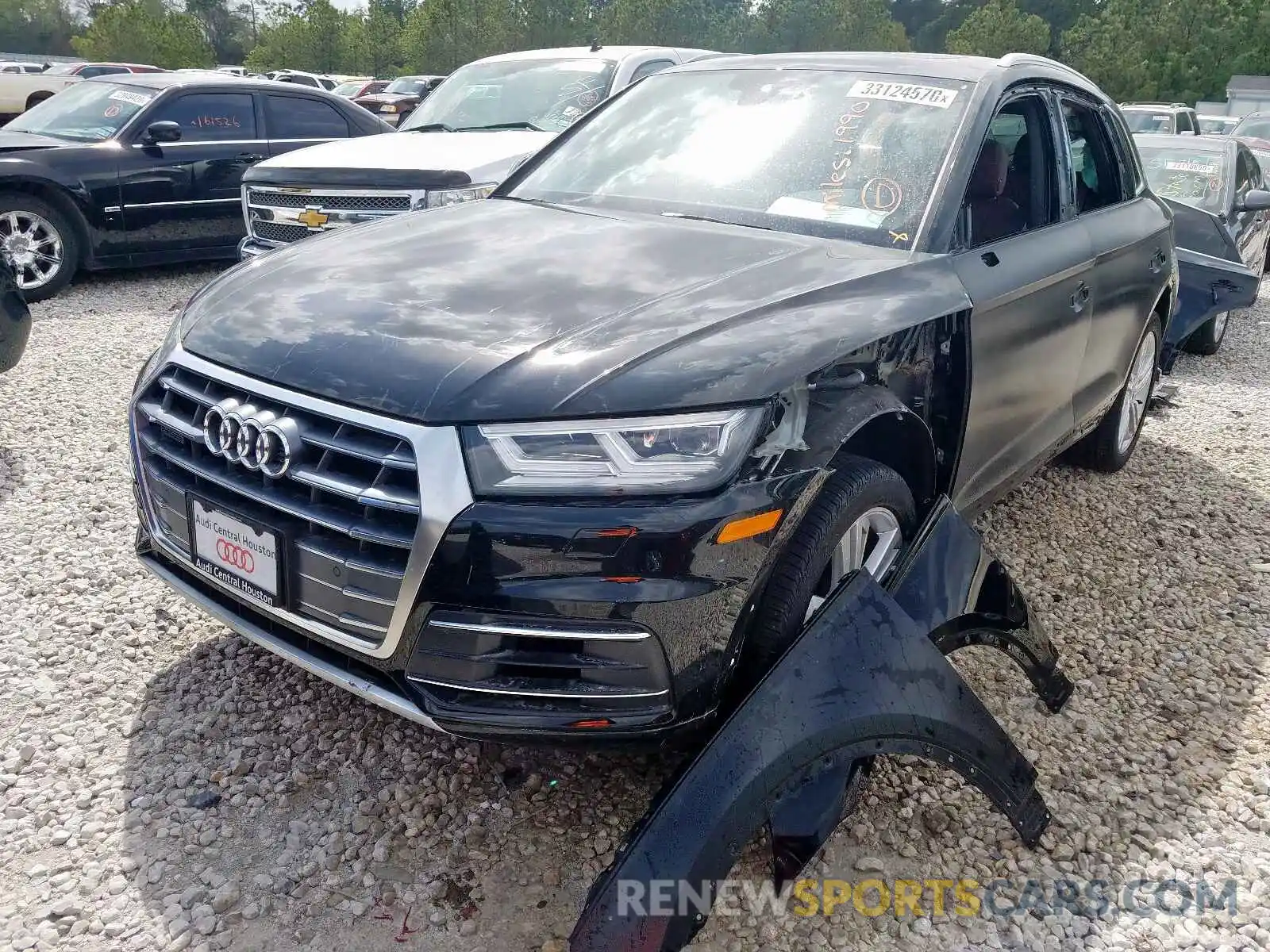 2 Фотография поврежденного автомобиля WA1BNAFYXK2063850 AUDI Q5 2019