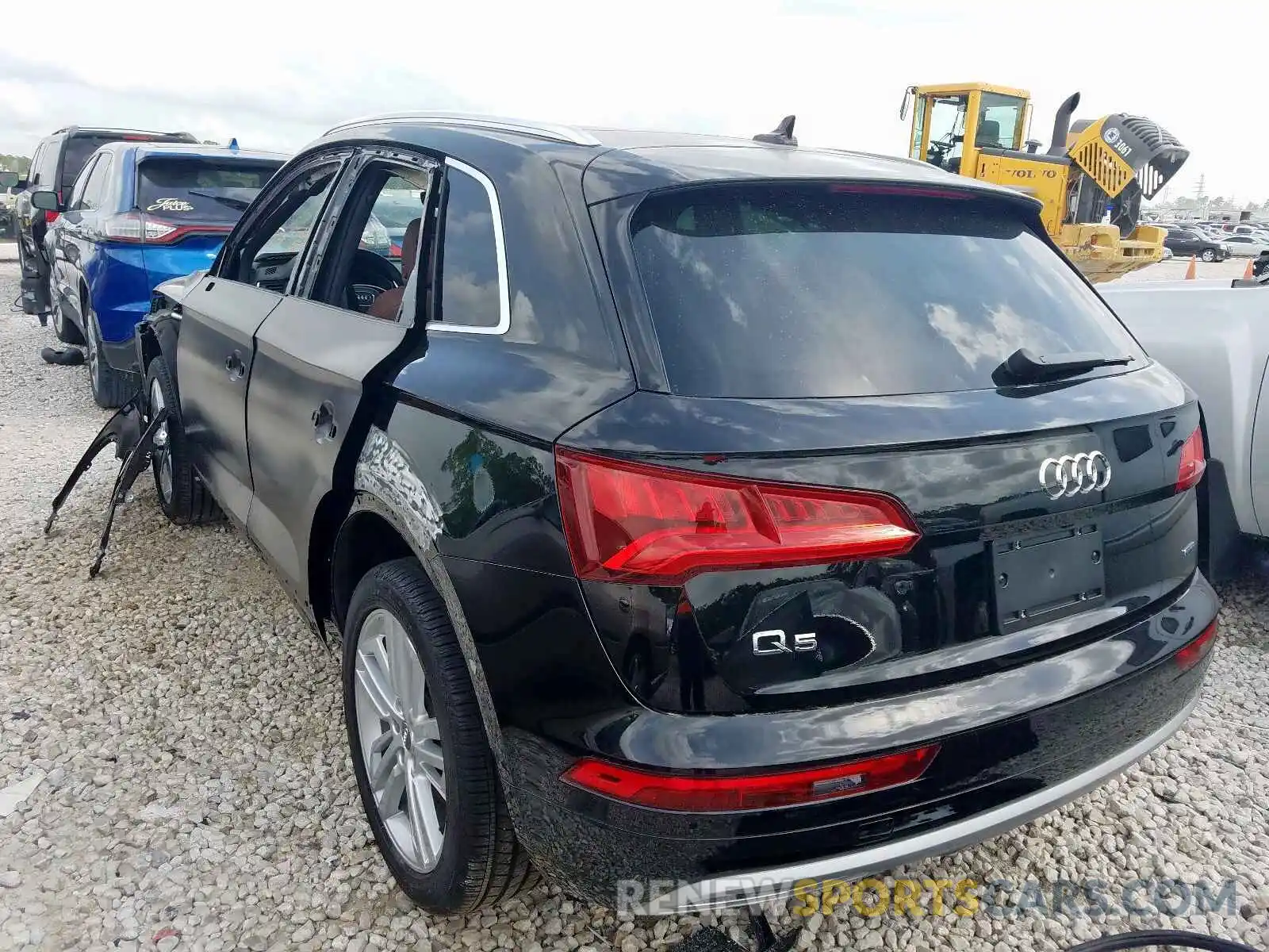 3 Фотография поврежденного автомобиля WA1BNAFYXK2063850 AUDI Q5 2019