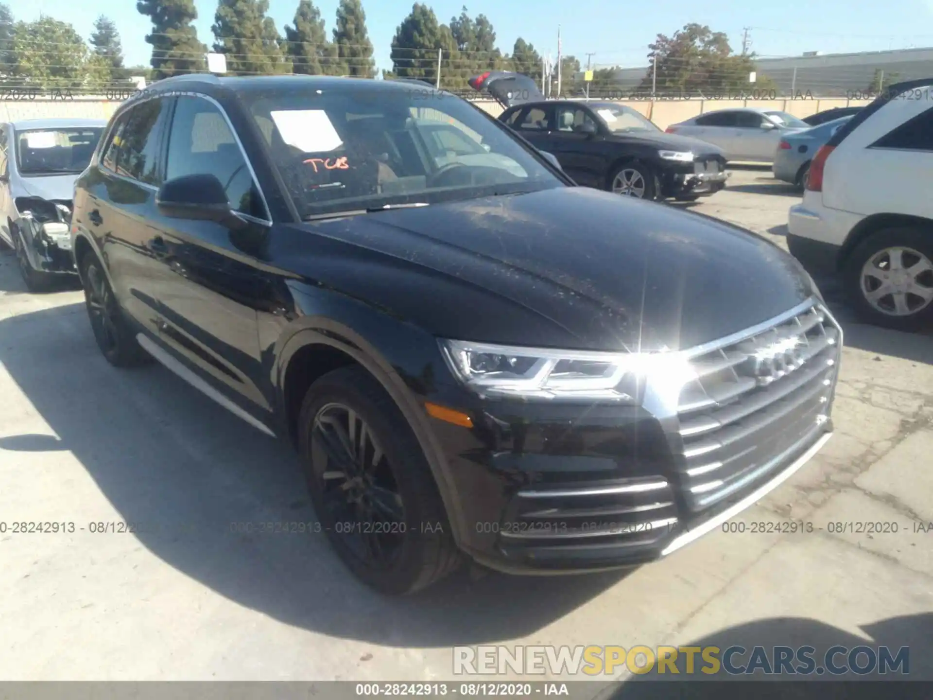 1 Photograph of a damaged car WA1BNAFYXK2063914 AUDI Q5 2019