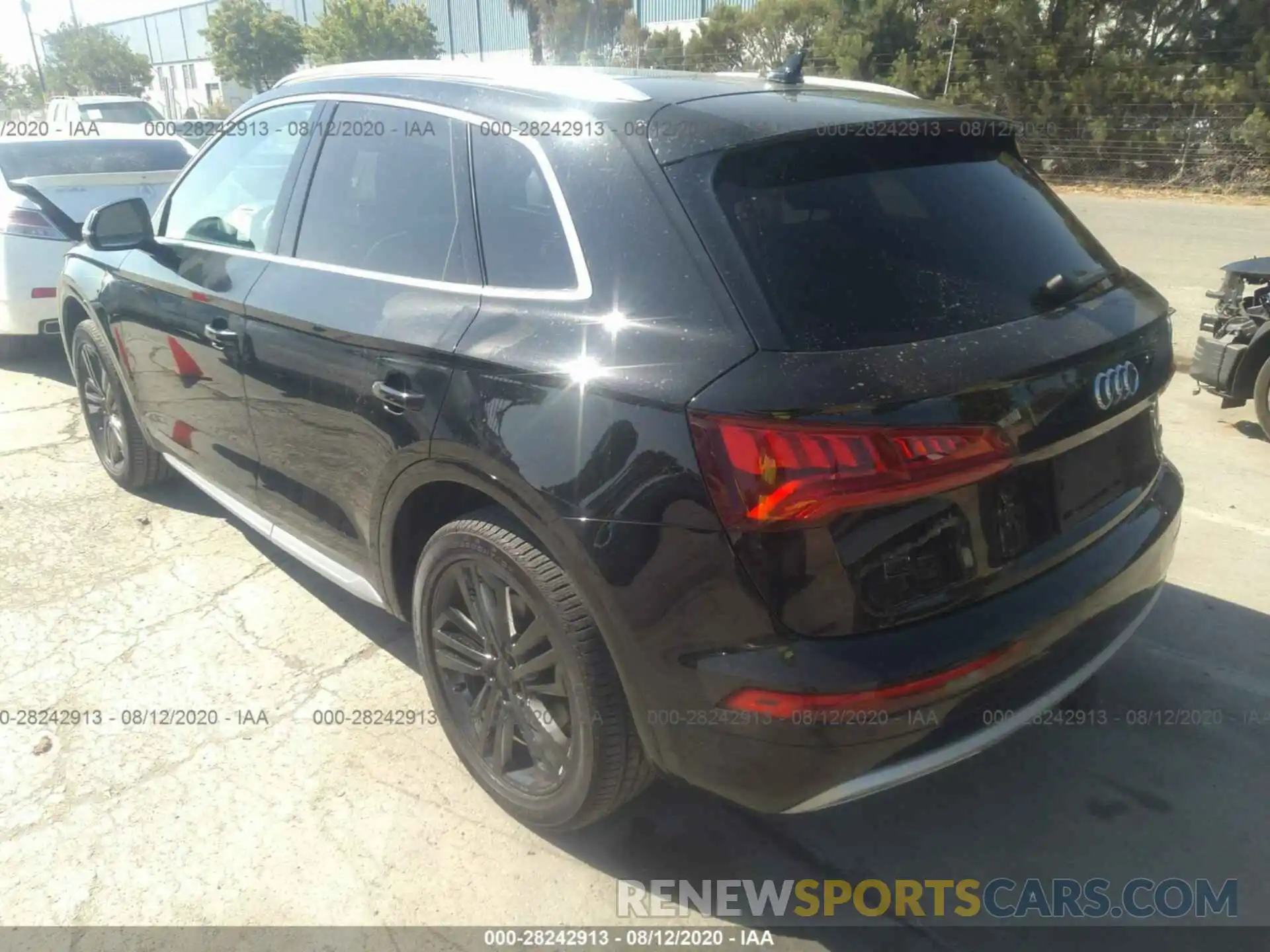 3 Photograph of a damaged car WA1BNAFYXK2063914 AUDI Q5 2019