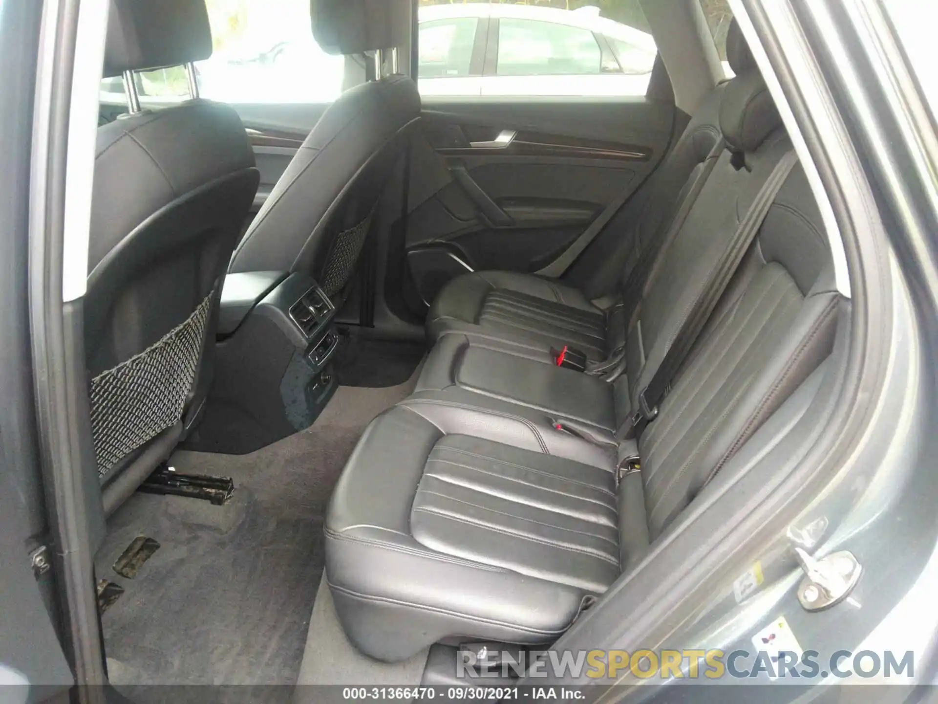 8 Фотография поврежденного автомобиля WA1BNAFYXK2065498 AUDI Q5 2019