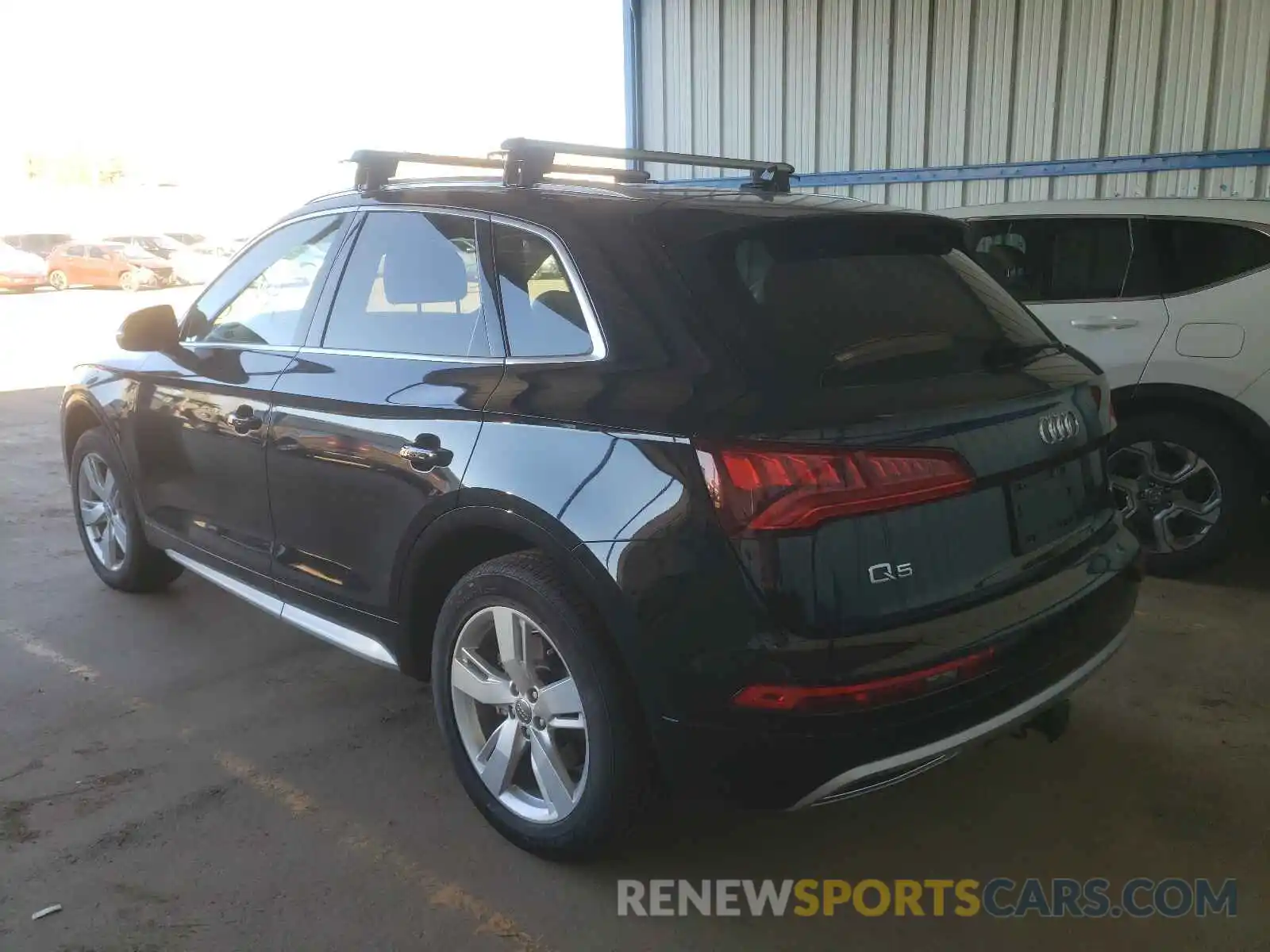 3 Фотография поврежденного автомобиля WA1BNAFYXK2068577 AUDI Q5 2019