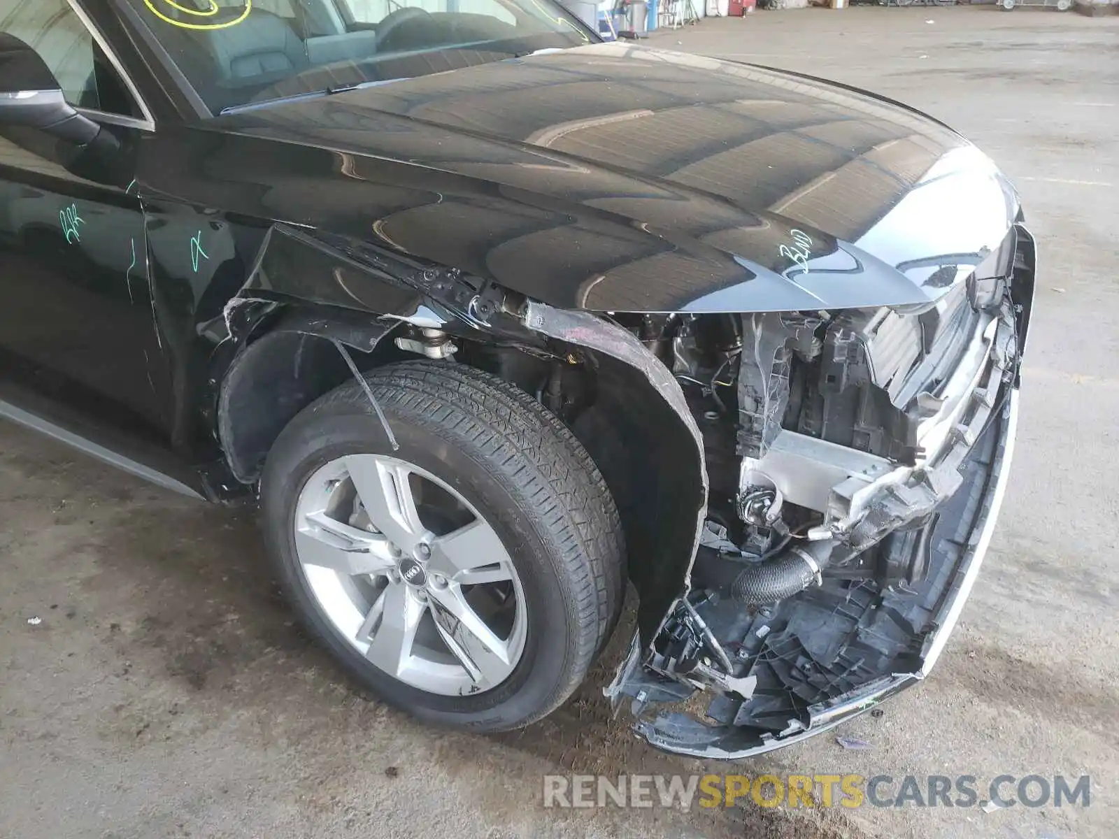 9 Photograph of a damaged car WA1BNAFYXK2068577 AUDI Q5 2019