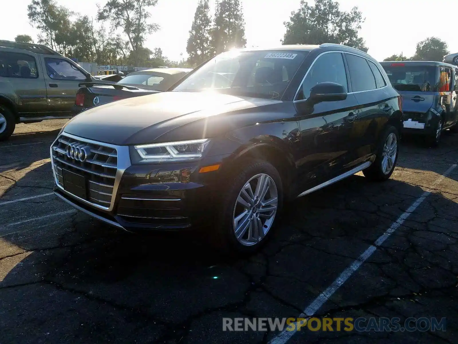 2 Фотография поврежденного автомобиля WA1BNAFYXK2069972 AUDI Q5 2019