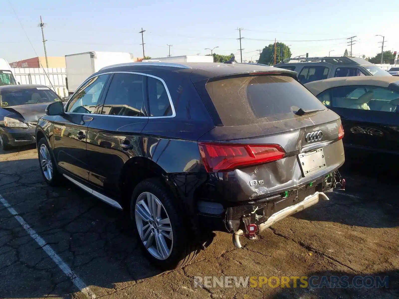 3 Фотография поврежденного автомобиля WA1BNAFYXK2069972 AUDI Q5 2019