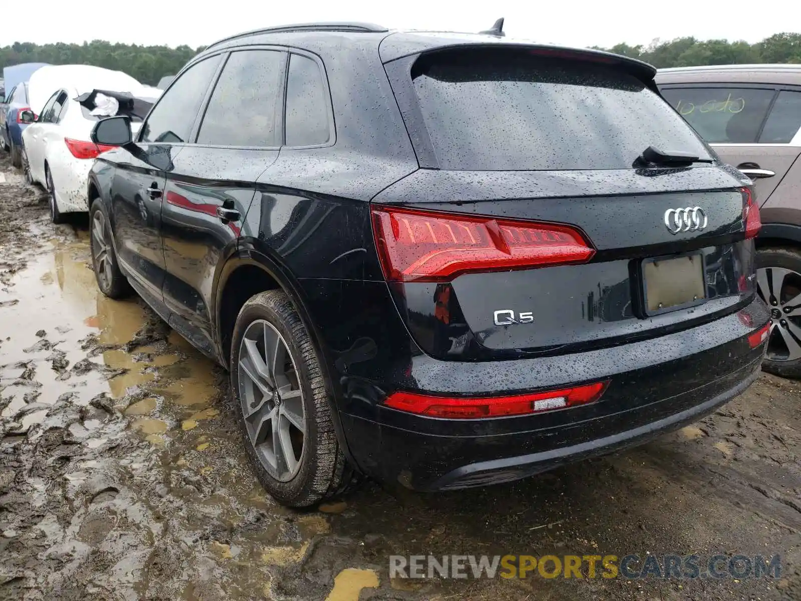 3 Фотография поврежденного автомобиля WA1BNAFYXK2071270 AUDI Q5 2019