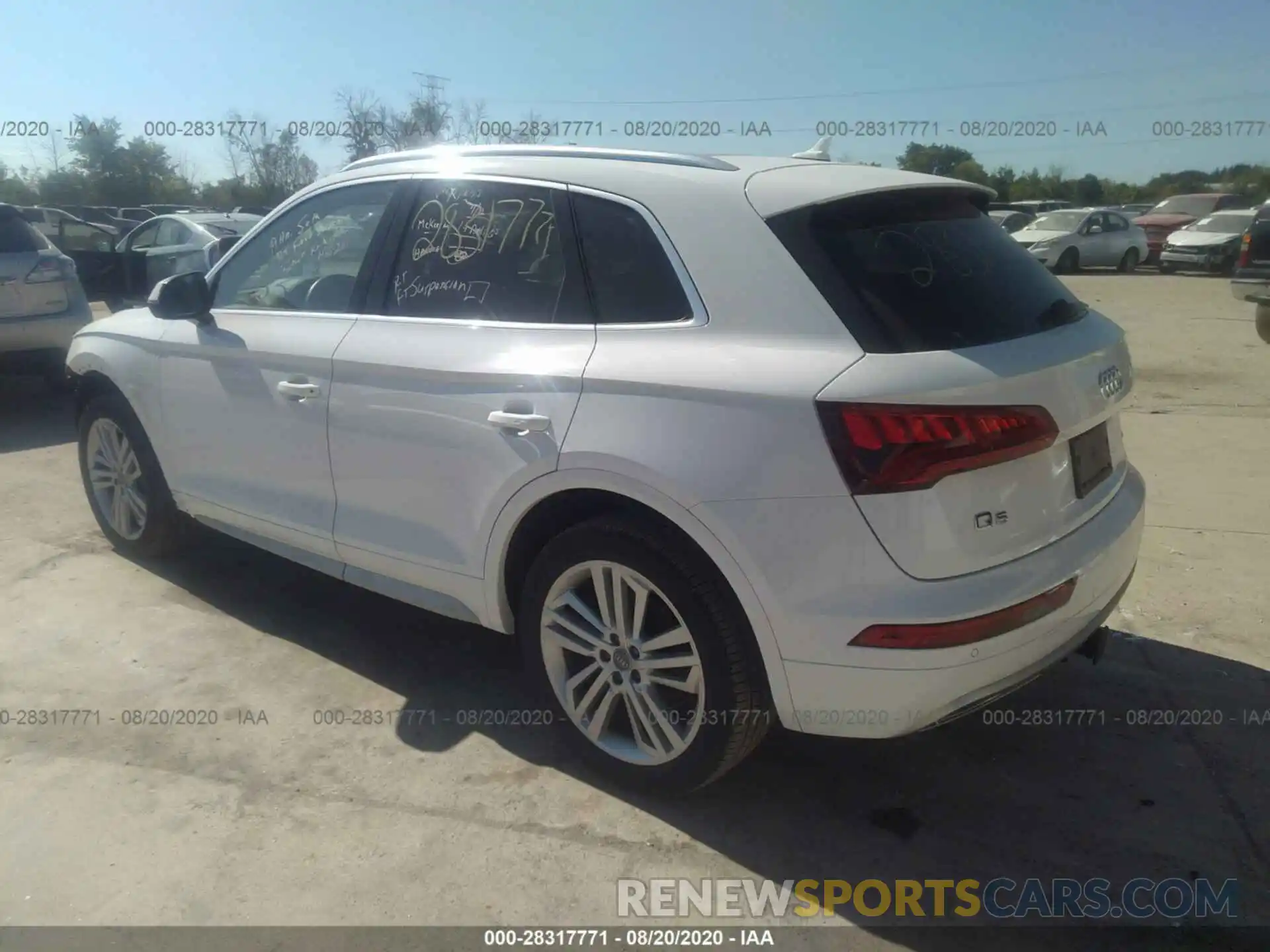 3 Фотография поврежденного автомобиля WA1BNAFYXK2079871 AUDI Q5 2019