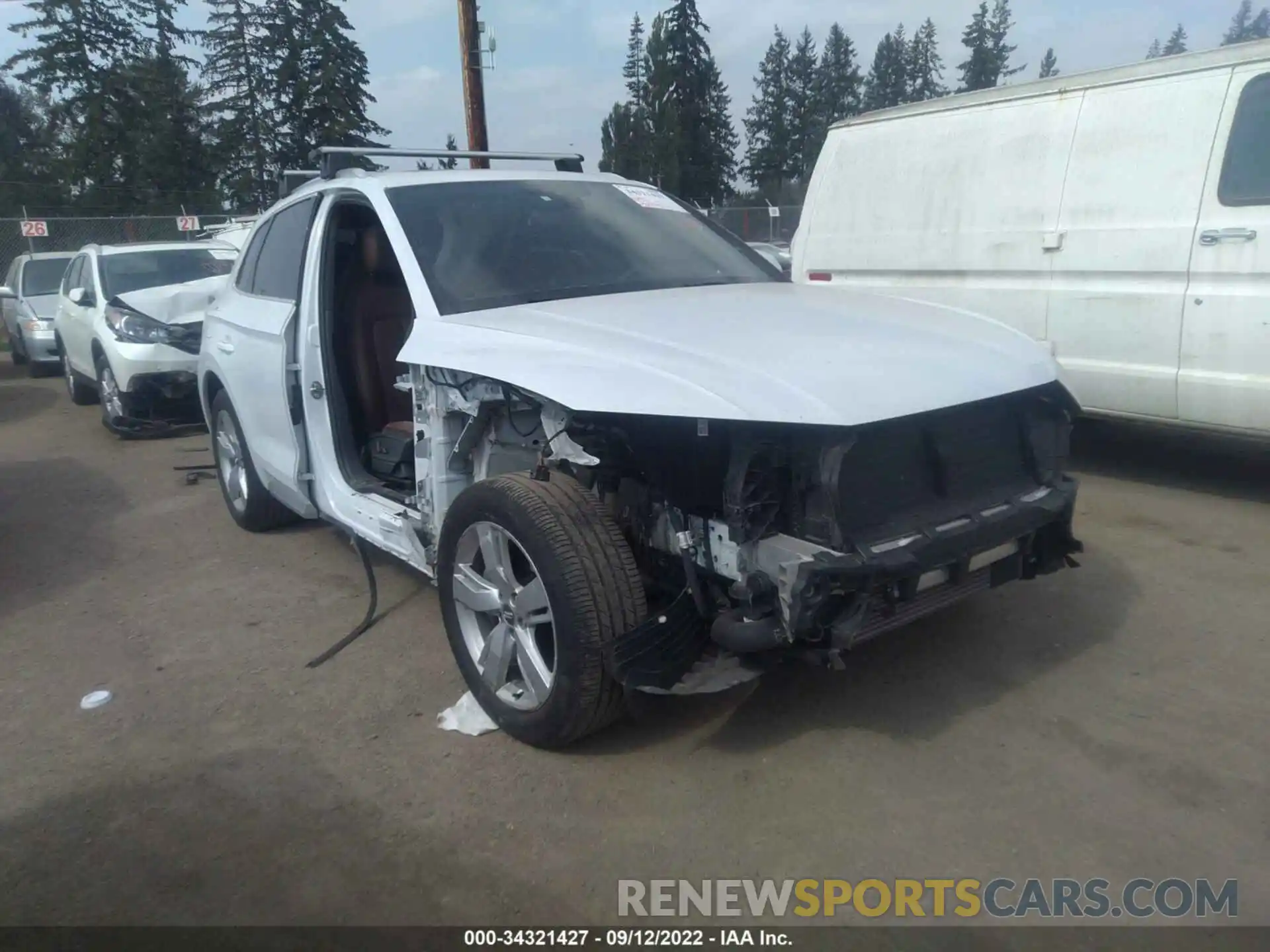 1 Photograph of a damaged car WA1BNAFYXK2081779 AUDI Q5 2019