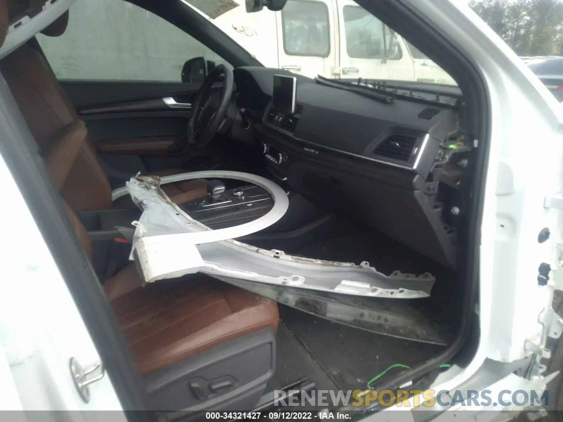 5 Photograph of a damaged car WA1BNAFYXK2081779 AUDI Q5 2019