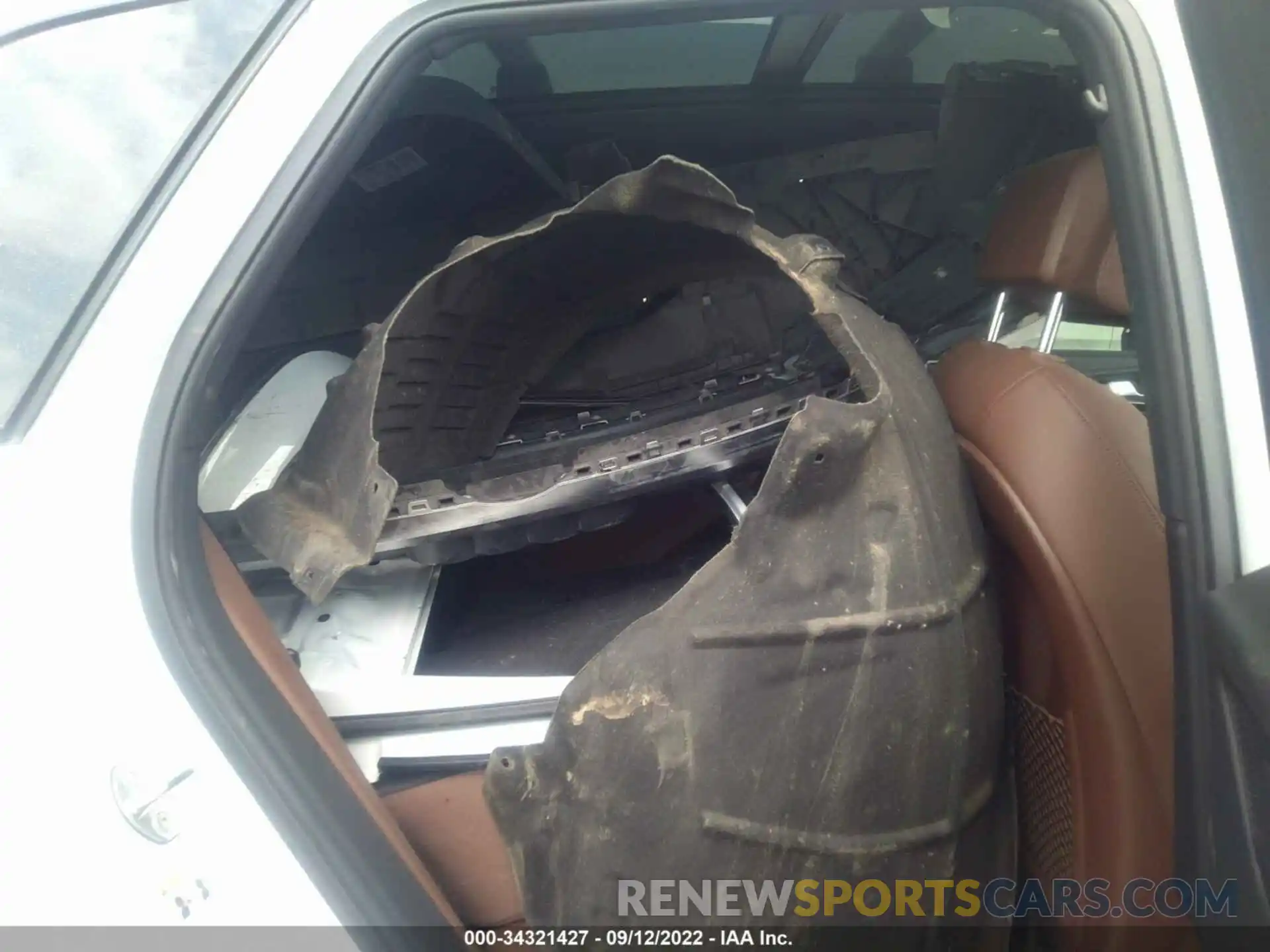 8 Photograph of a damaged car WA1BNAFYXK2081779 AUDI Q5 2019