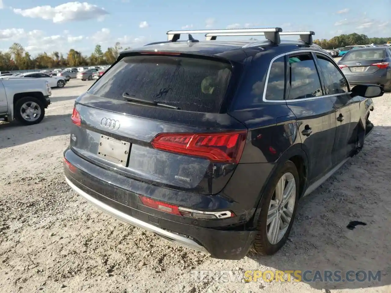 4 Фотография поврежденного автомобиля WA1BNAFYXK2091020 AUDI Q5 2019