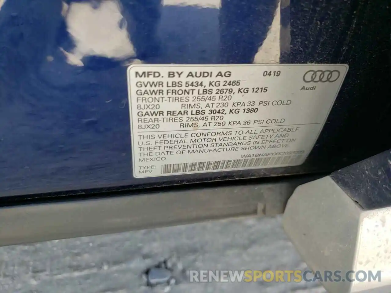 10 Photograph of a damaged car WA1BNAFYXK2093009 AUDI Q5 2019